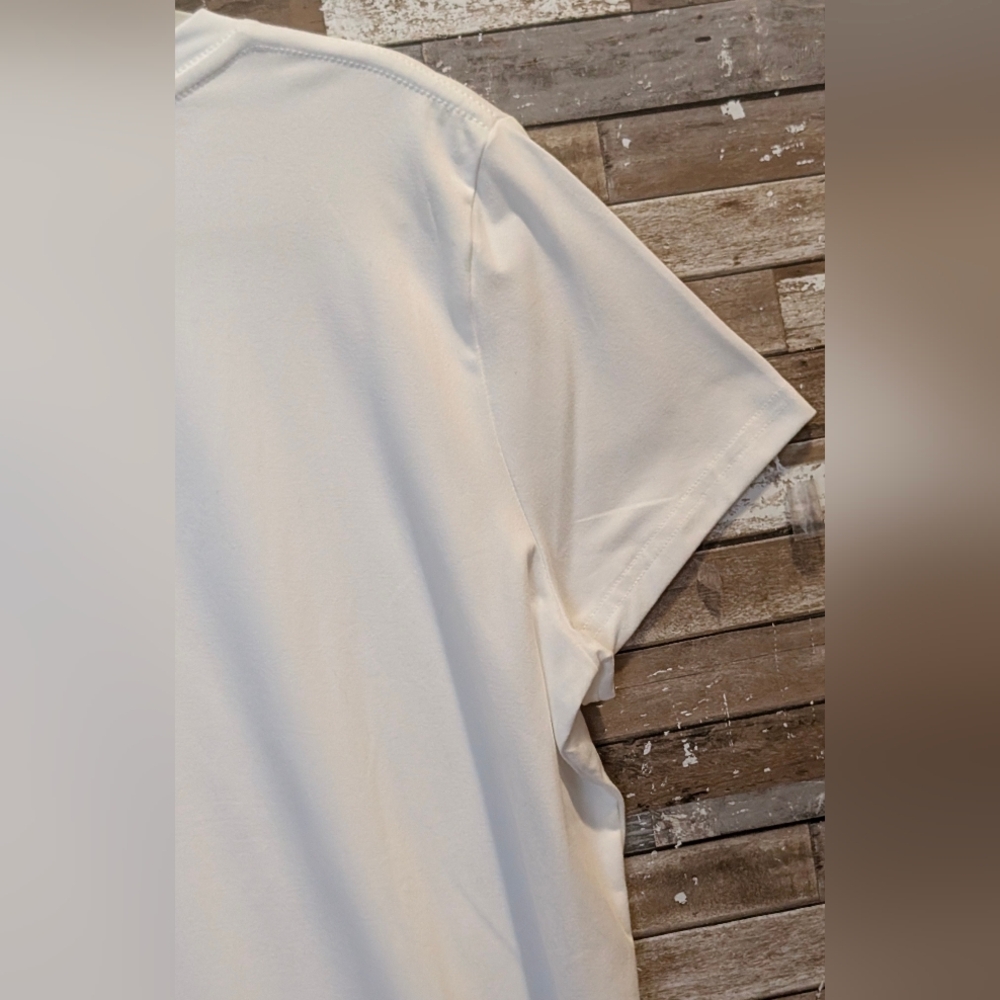 New White Vintage Graphic Tee - Picture 12 of 15